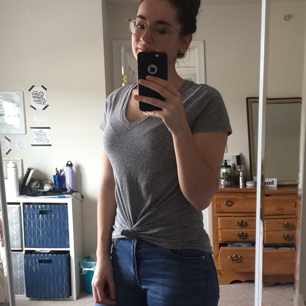 Grey tshirt